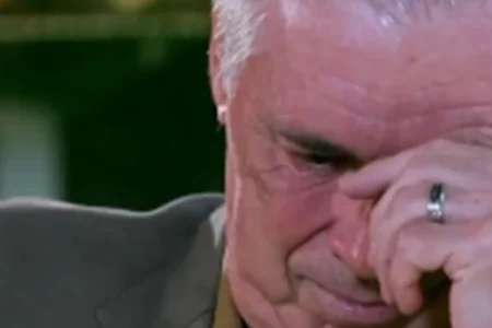 Carlo Ancelotti se emociona ao relembrar a trajetória da família e fala sobre o poder da união familiar