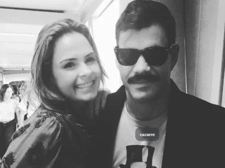 Fãs de Ana Paula Renault cobram posicionamento agora após foto com Juliano Cazarré