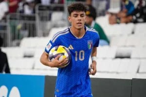 Filho de ex-jogador brasileiro agora na seleção italiana aos 18 anos