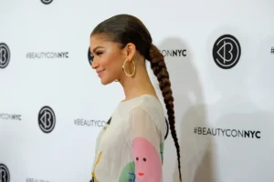 Salve o bad hair day agora com 5 rabos de cavalo fáceis das famosas