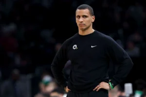 Joe Mazzulla eleito técnico do ano da NBA agora