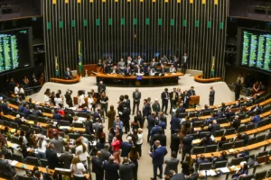 Câmara debate fortalecimento da Lei Mariana Ferrer e medidas contra crimes sexuais