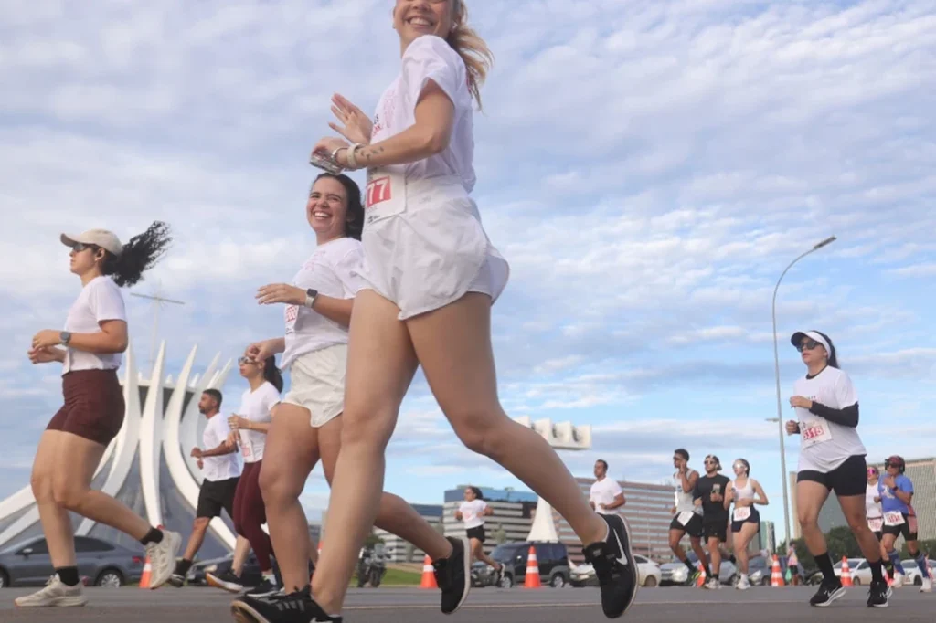 Metrópoles Endurance Corrida agora em Brasília, veja 5 minutos de aquecimento para evitar lesões Metrópoles Endurance Corrida agora em Brasília, veja 5 minutos de aquecimento para evitar lesões