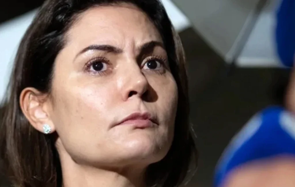 Michelle Bolsonaro exige R$20mil por calunias em vídeo viral com 93 mil visualizações Michelle Bolsonaro exige R$20mil por calunias em vídeo viral com 93 mil visualizações