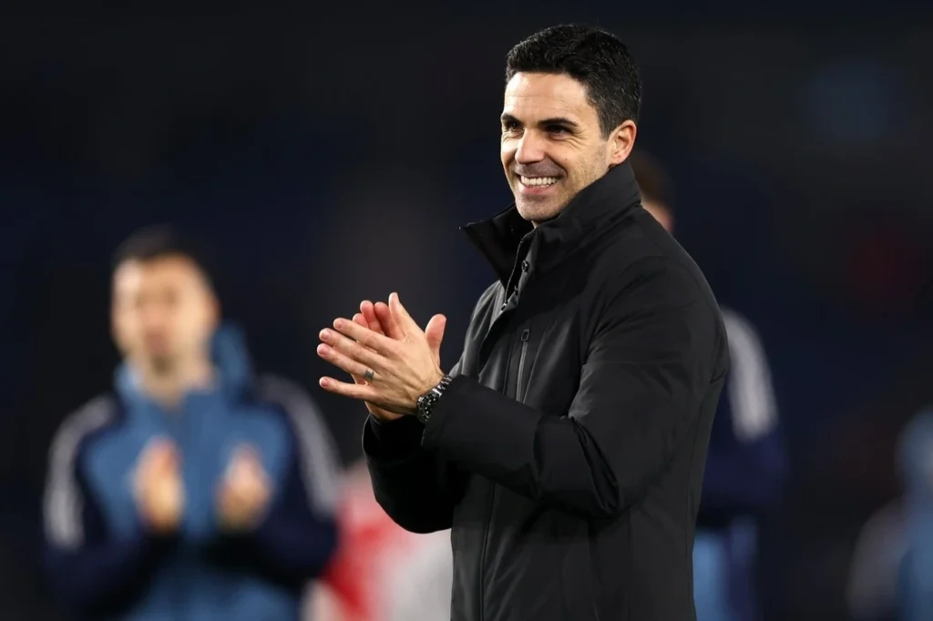 Mikel Arteta é eleito o melhor técnico da Premier League e lidera o Arsenal ao primeiro título em 22 anos Mikel Arteta é eleito o melhor técnico da Premier League e lidera o Arsenal ao primeiro título em 22 anos