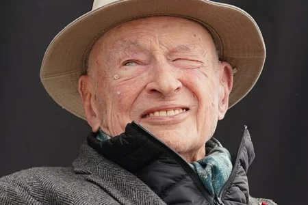 Morre Edgar Morin aos 104 anos criador do Pensamento Complexo Morre Edgar Morin aos 104 anos criador do Pensamento Complexo
