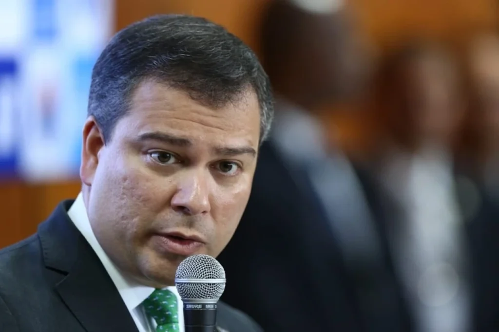PF analisa acordo de delação com Paulo Henrique Costa, ex-presidente do BRB: apresente fatos inéditos para negociação agora