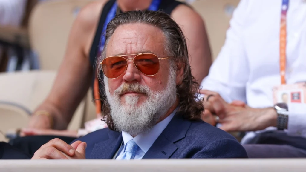 Russell Crowe rebate críticas agora após vídeo viralizar