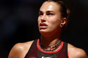 Aryna Sabalenka rebate críticas sobre luxo e protesto por divisão de prêmios