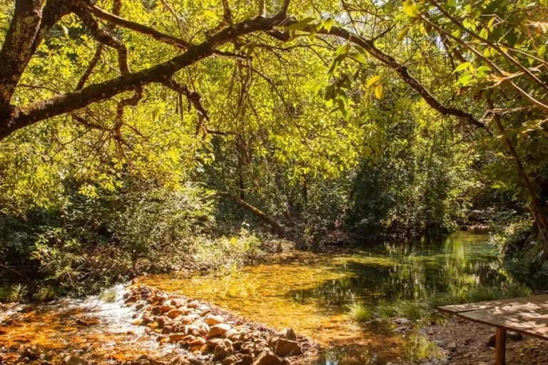 Cachoeira do Segredo lança área de nudismo em junho na Chapada dos Veadeiros