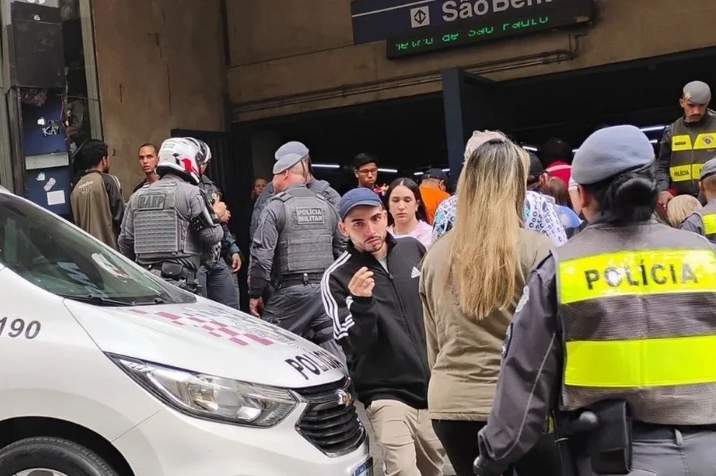 Tiroteio agora em metrô de São Paulo deixa 5 feridos e bebê baleado