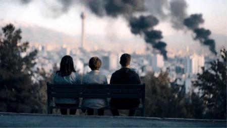 Hoje no Festival de Tribeca, um filme gerado por IA revoluciona o cinema Hoje no Festival de Tribeca, um filme gerado por IA revoluciona o cinema